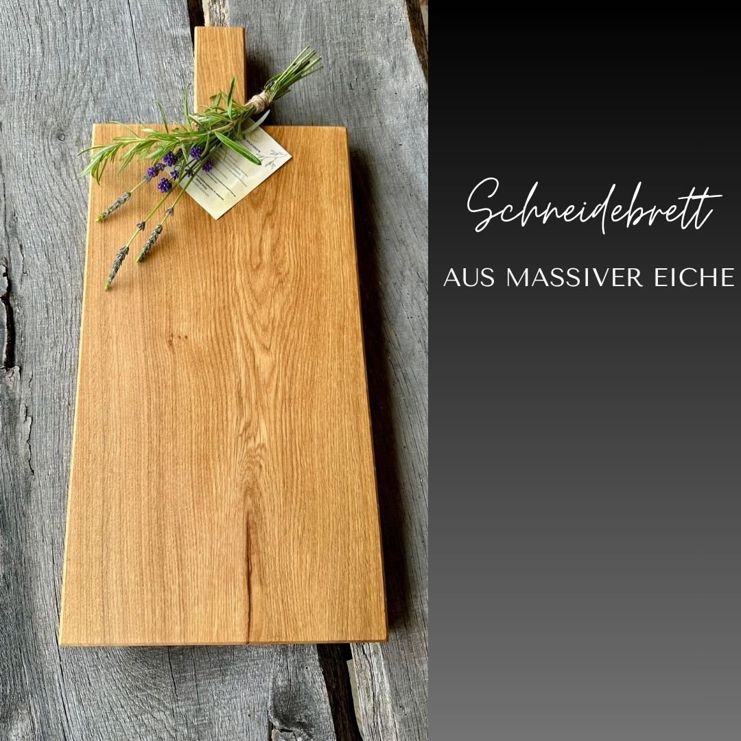 Handgefertigtes Schneidebrett mit Griff aus massiver Eiche